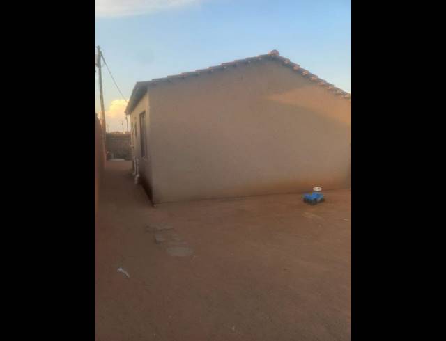 2 BEDROOM HOUSE FOR SALE IN SOSHANGUVE P